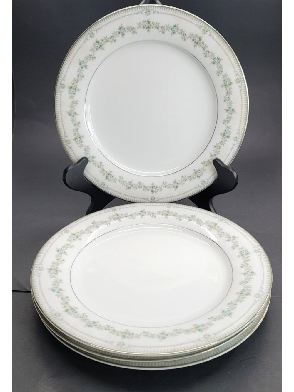 Noritake Norwood Dinner Plates Set of 4 White Silver Floral Japan 10.5" CR159
